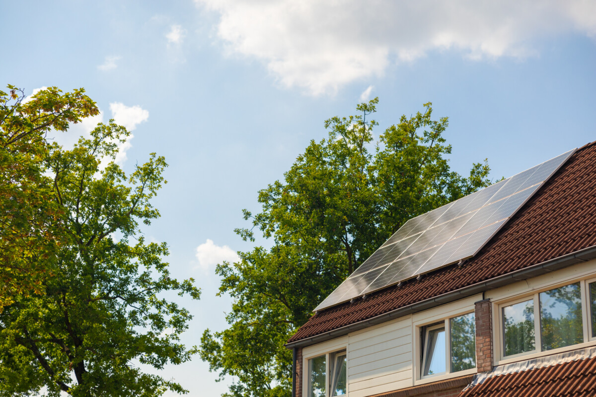 Zonnepanelen op dak 02 HalloStroom