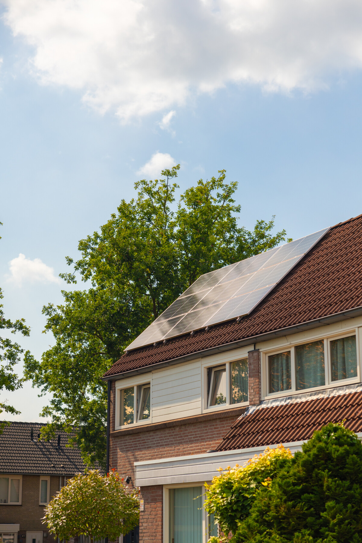 Zonnepanelen op dak 03 HalloStroom